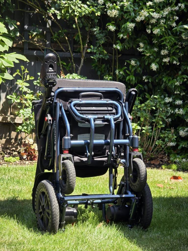 Lightweight folding electric wheelchair (only used twice) | in ...