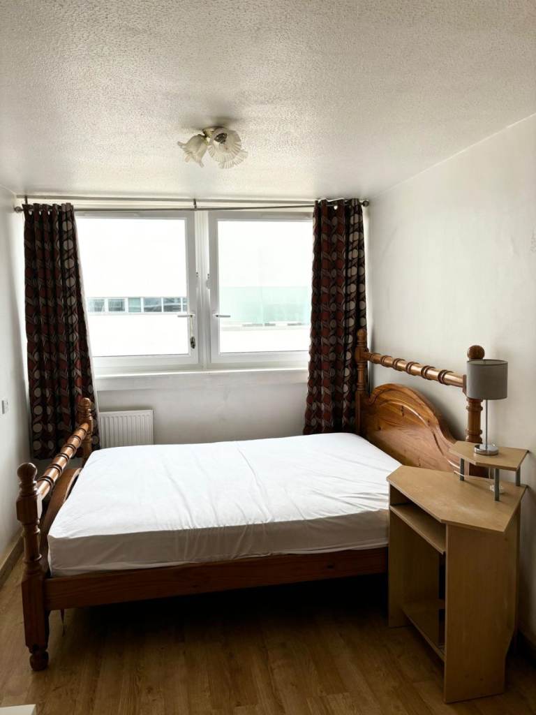 ROOM TO LET IN W6 0YJ HAMMERSMITH