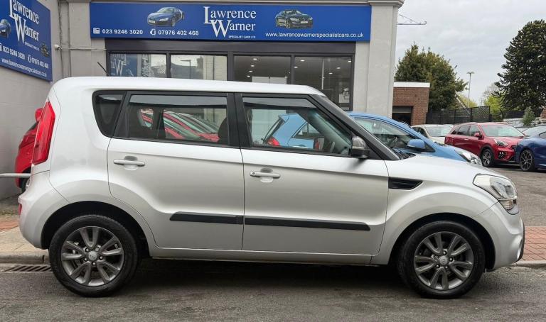  Kia Soul 1.6 CRDi 2 Auto Euro 5 5dr Diesel Automatic