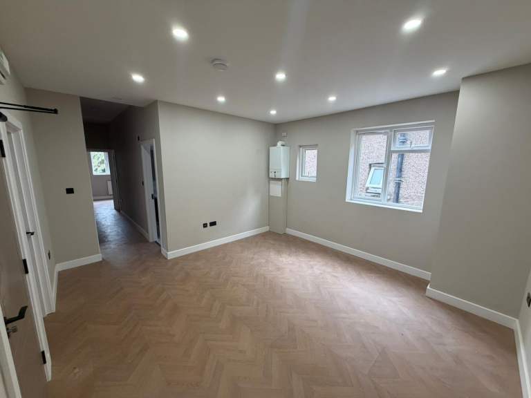BENEFITS ACCEPTED - 3 Bed Flat Available in Catford Lewisham SE6