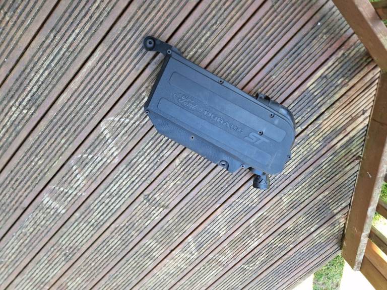For sale Air box for mk6 fiesta st 150 in good condition no longer needed off the car so ready to go