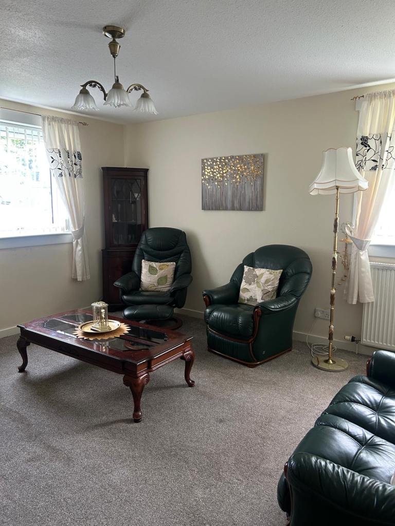 2 bed flat tweed crescent 
