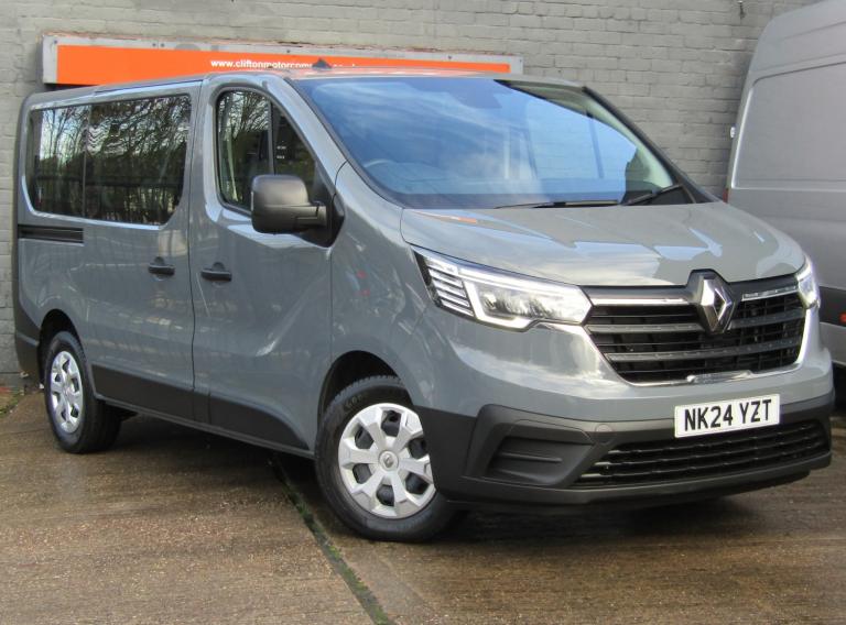 2024 Renault Trafic SL28 ENERGY dCi 145 Business 9 Seater MPV Diesel Manual