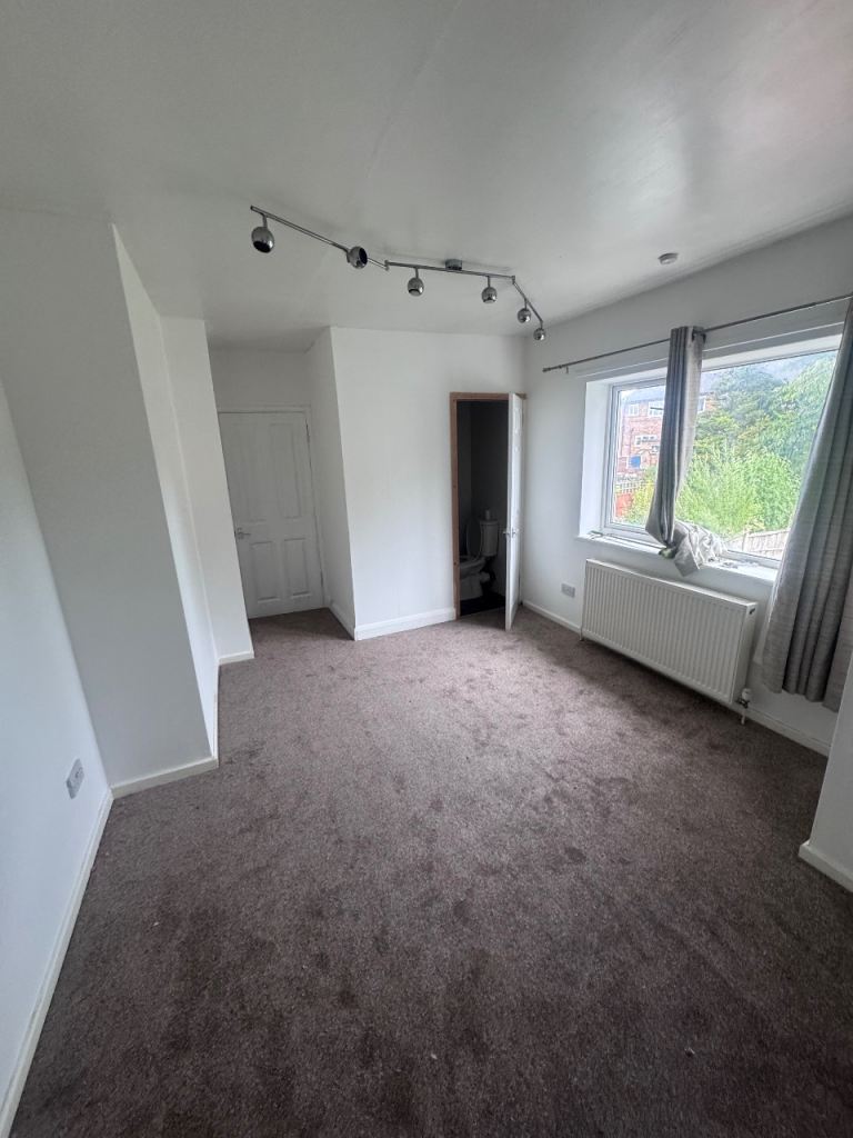 1250pm 3 Bedroom To rent