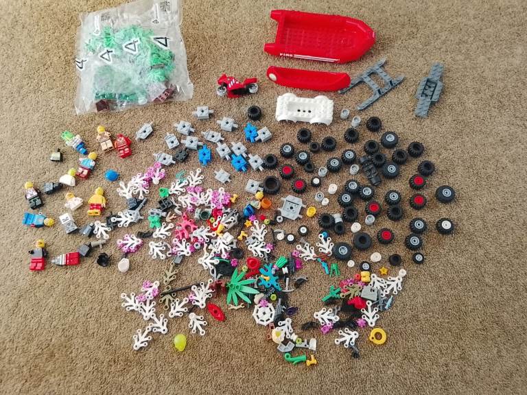 LEGO Bundle.Boat, Canoe, Wheels, Tyres, Axles, Mini Figures, Plant, Flowers, Accessories