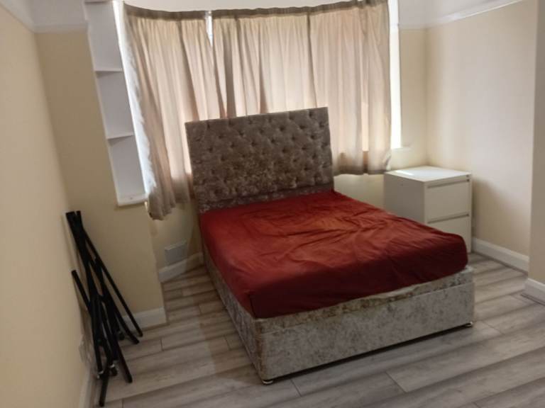 Room Rent (2 WEEKS DEPOISITE)
