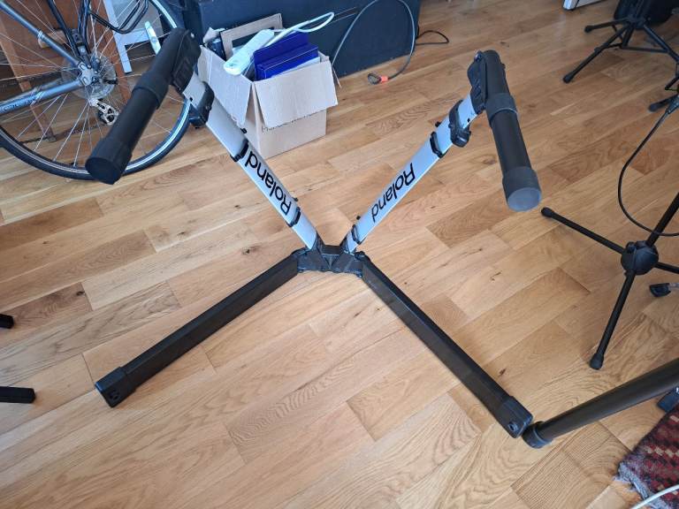 Roland Keyboard Stand 