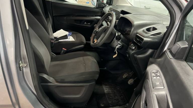 2021 Vauxhall Combo 1.5 Turbo D 2000 Edition Panel Van 4dr Diesel Manual L1 H1 Euro 6 (100 ps) PA...