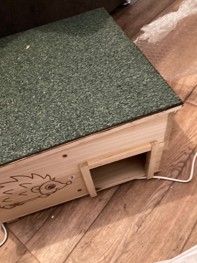 Brand new bird table hedgehog house 20 each 