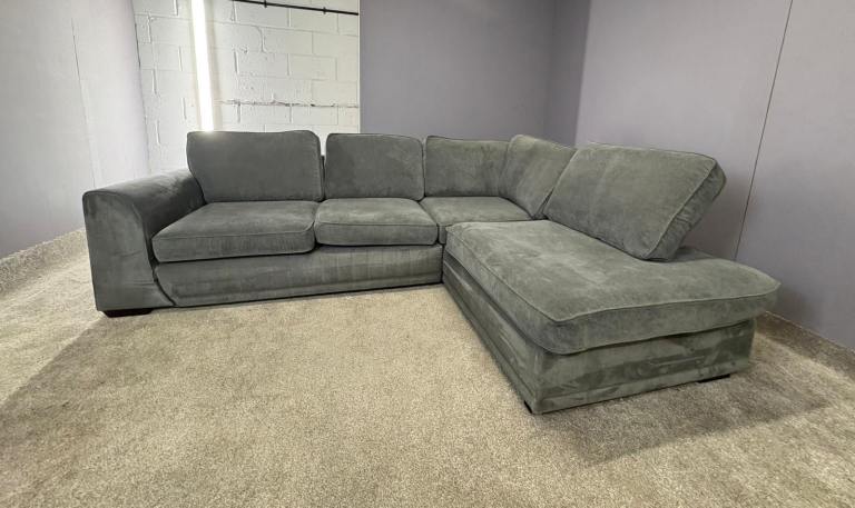 Large grey DFS l shape sofa DELIVERY AVAILABLE!