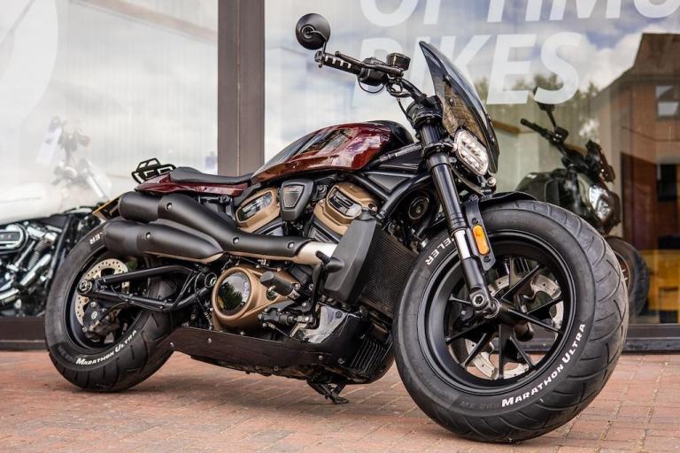 Harley-Davidson Sportster LOW MILES ! EXTRAS ! STUNNING