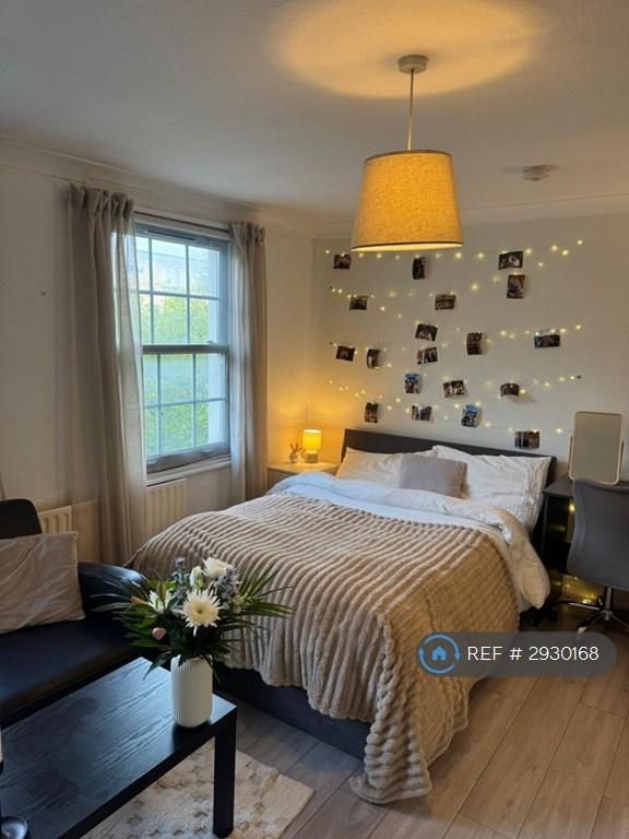 1 bedroom in Bayham Street, London, NW1 (#2930168)