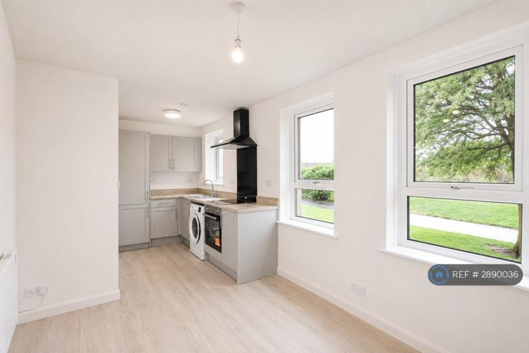 Studio flat in Newton Mearns, Glasgow, G77 (#2890036)