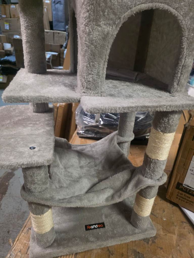 A new  Cat Tree Tower, 143 cm MultiLevel Plush Cat Condo with 4 Scratching Posts, 
