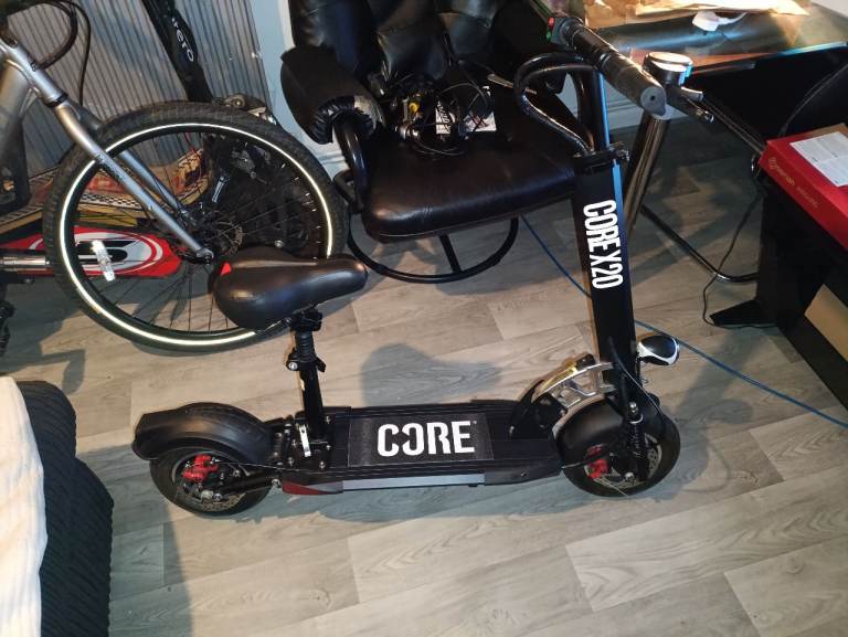 Electric scooter 