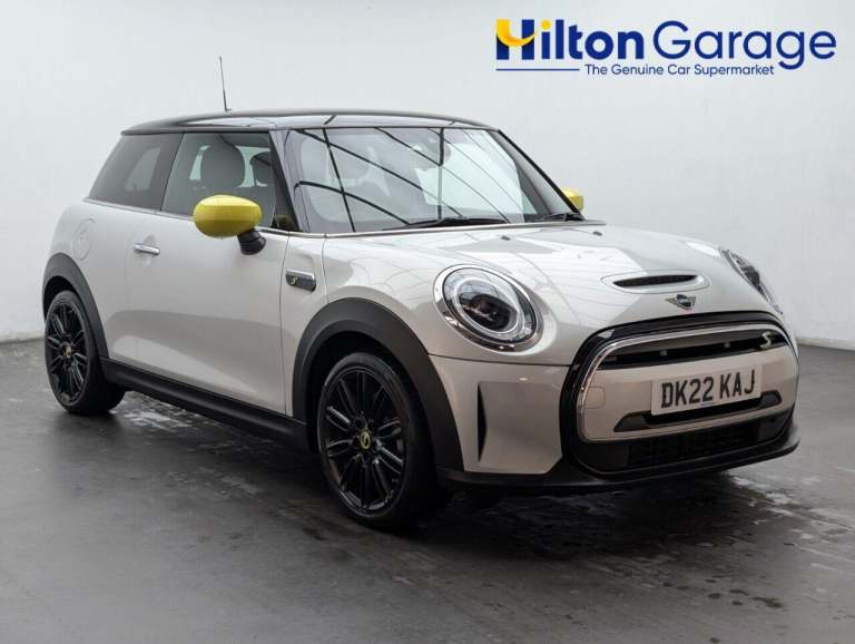 image for 2022 MINI Electric Hatch Cooper SE 32.6kWh Level 2 Hatchback 3dr Electric Auto (184 ps) PARKING C...