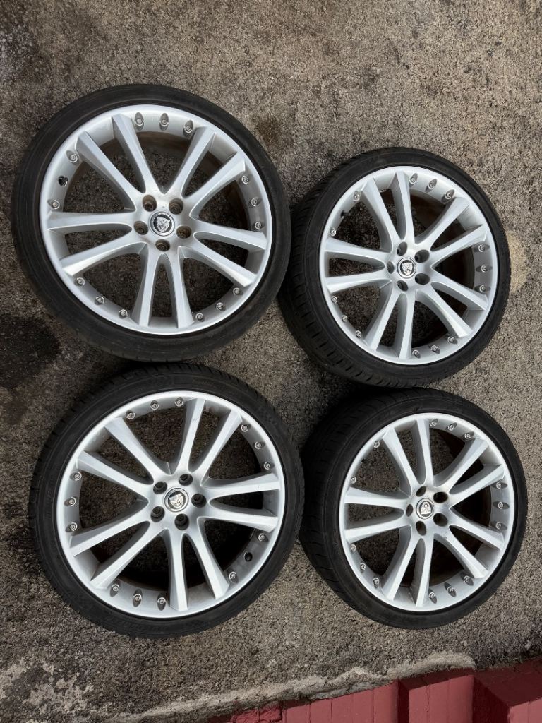 Jaguar xf 20inch alloys 