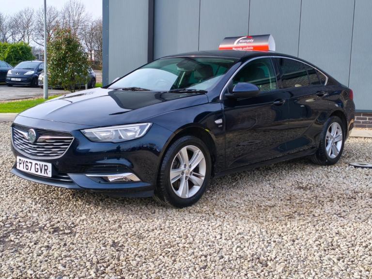 VAUXHALL INSIGNIA 2.0 Turbo D BlueInjection SRi Nav Blue Manual Diesel 2017