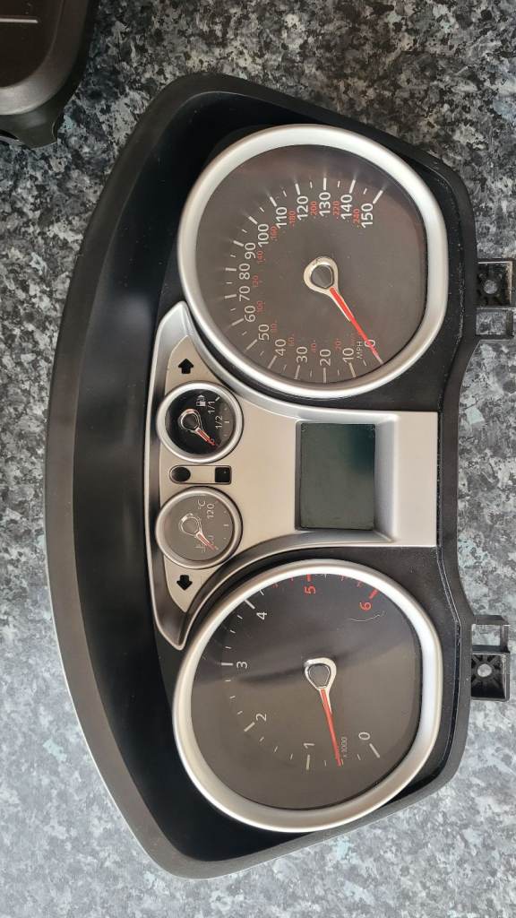 Kuga mk1 TDCi 08-10 Awd Euro 4 clocks instrument panel Ecu Bcm keys barrel