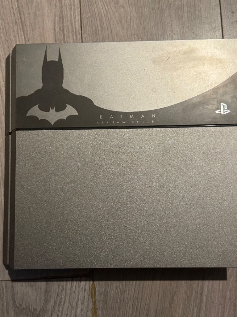 Limited edition Batman Arkham knight ps4