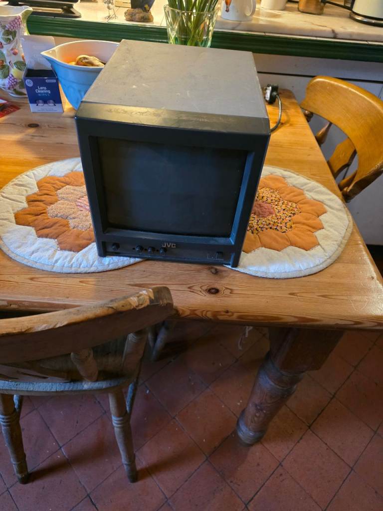 Jvc vintage monitor 8inch spares or repair 