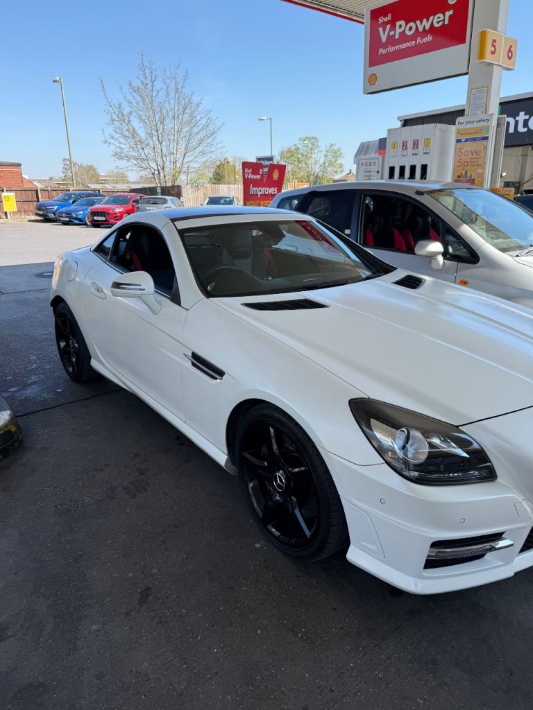 Mercedes-Benz, SLK 200 AMG Convertible, 2015, Manual, 1796 (cc), 2 doors