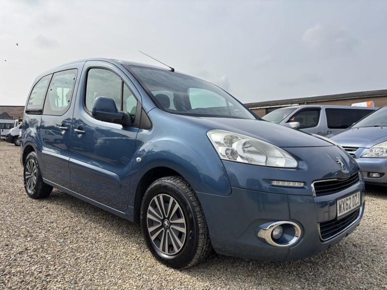 PEUGEOT PARTNER TEPEE WHEELCHAIR ACCESSIBLE VEHICLE WAV 1.6 HDi Tepee S 2012