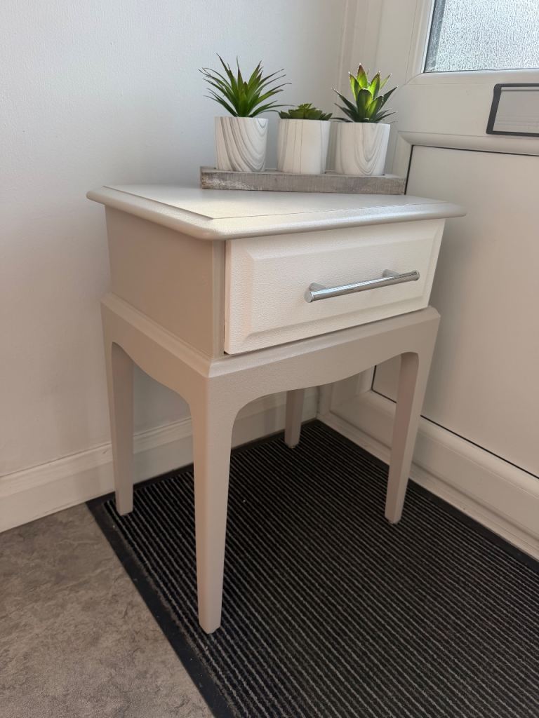 Single Bedside Table  with drawer & Chrome Bar Handle. Grey & White H 58 x W 45 x D 33 cm. 