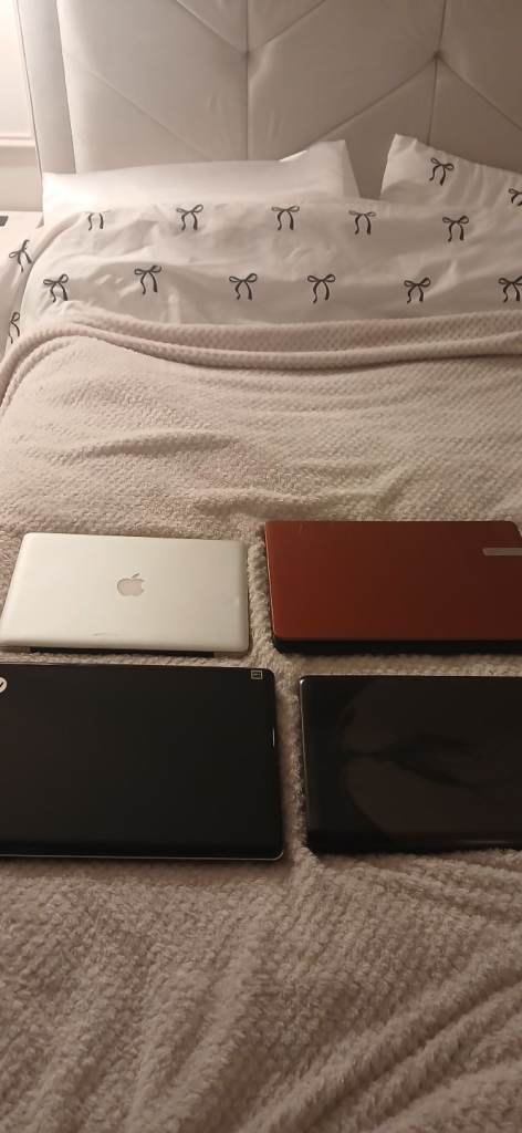 Laptop,s 