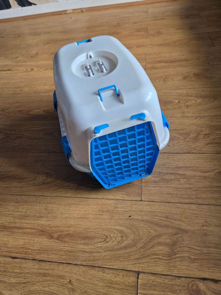 Small/medium pet carrier