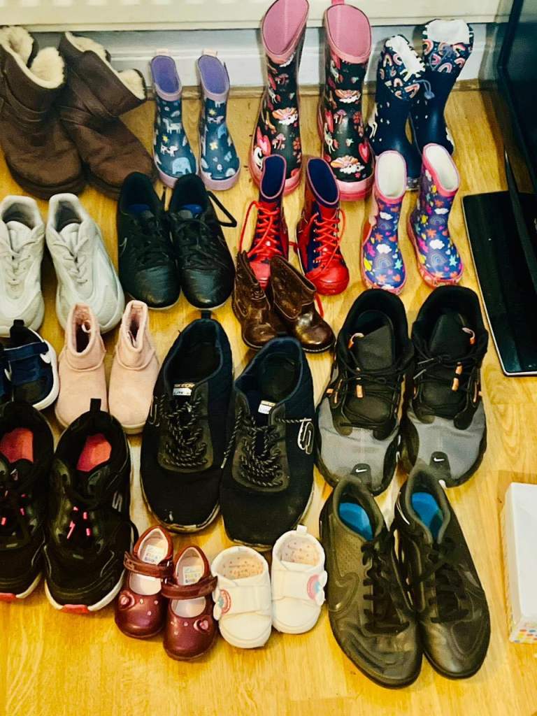 Job lot shoes  Job lot of 