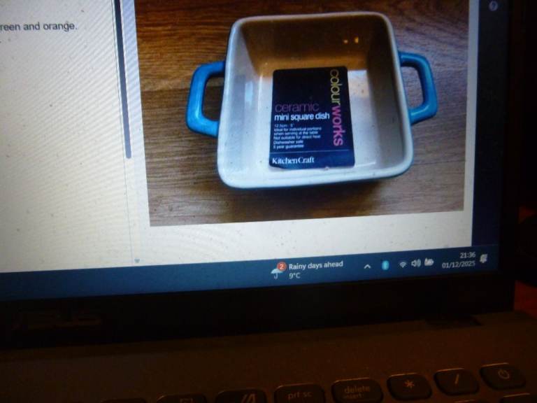 image for 7 Ramekin Dishes