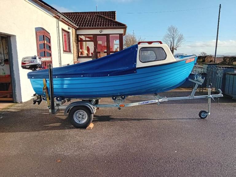 Jura Fisherman Boat 12ft, with Mariner 4HP Engine and Extreme Trailer.