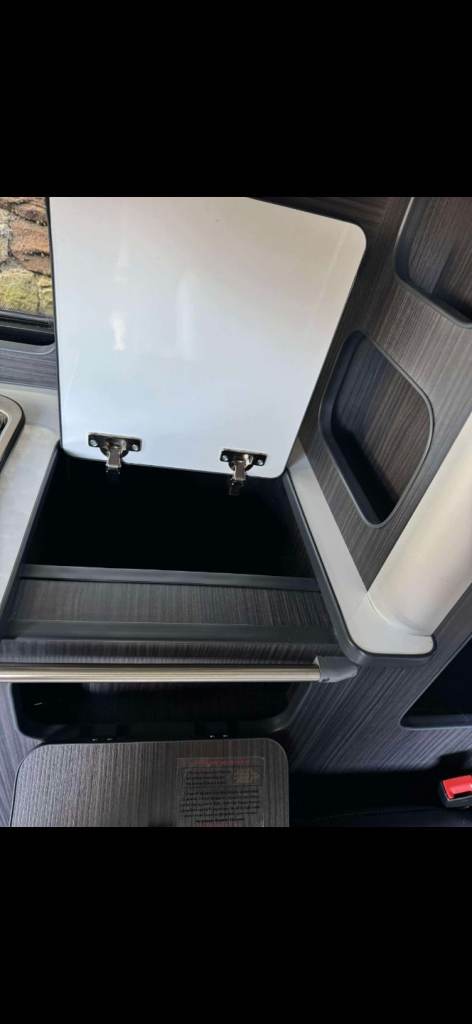 Volkswagen Transporter pop top camper campervan motorhome rv