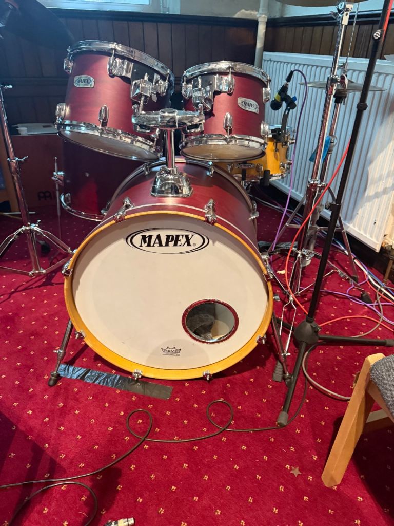 Mapex drum kit 