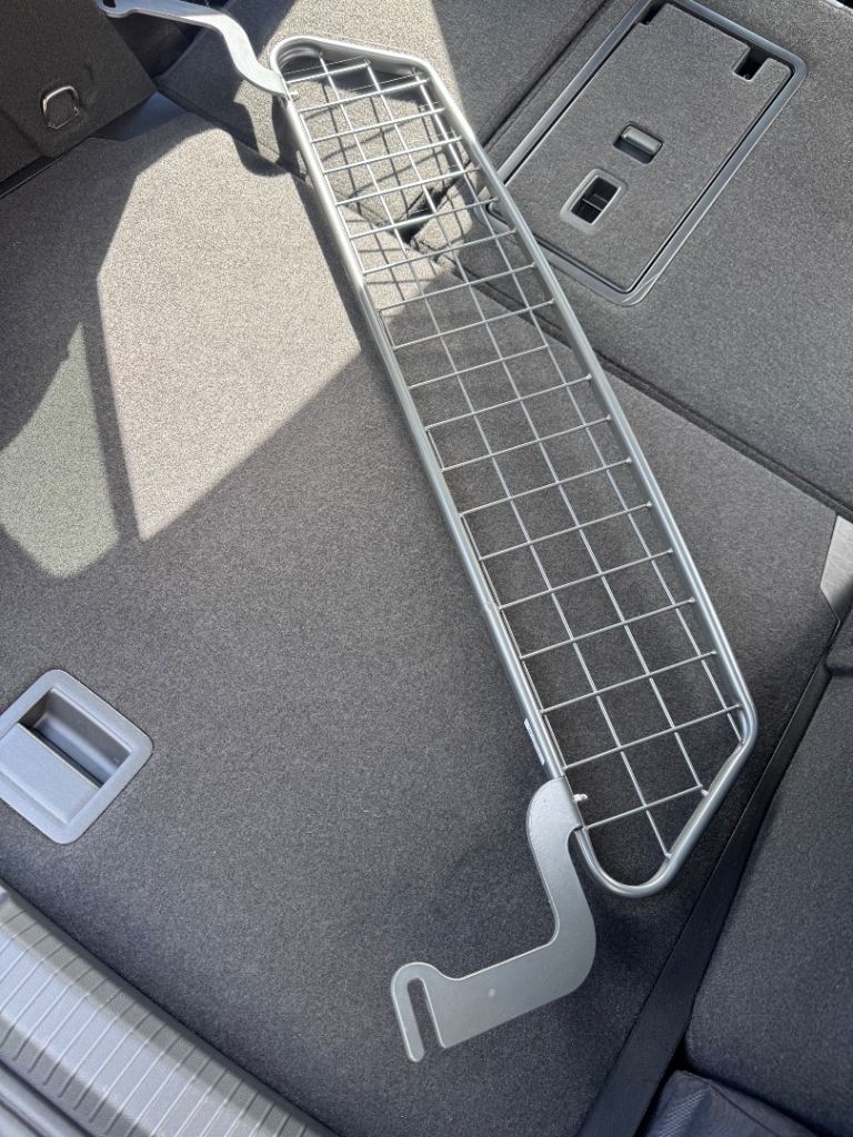 VW Golf Travall Dog Guard