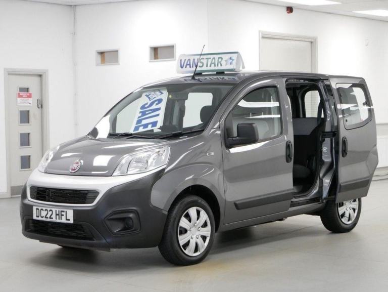 2022 FIAT FIORINO 1.3 MULTIJET 80 BHP TECNICO CREWCAB  ( SAT NAV + AIR CON )
