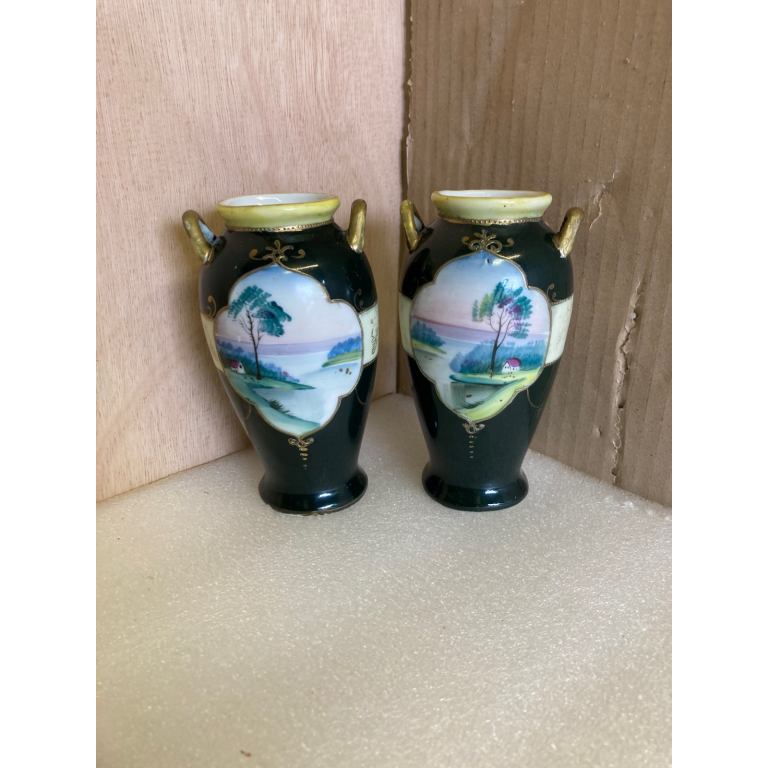Miniature Urns 
