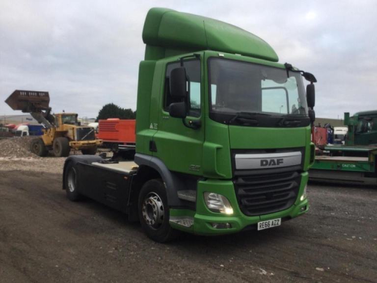 2016 DAF CF330 
