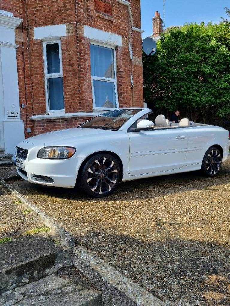 Volvo, C70, Convertible, 2009, Semi-Auto, 1997 (cc), 2 doors