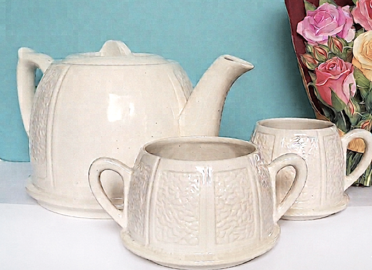 VINTAGE BEVERLEY CREAM TEA SET - TEAPOT - SUGAR BOWL - CREAMER - GOOD