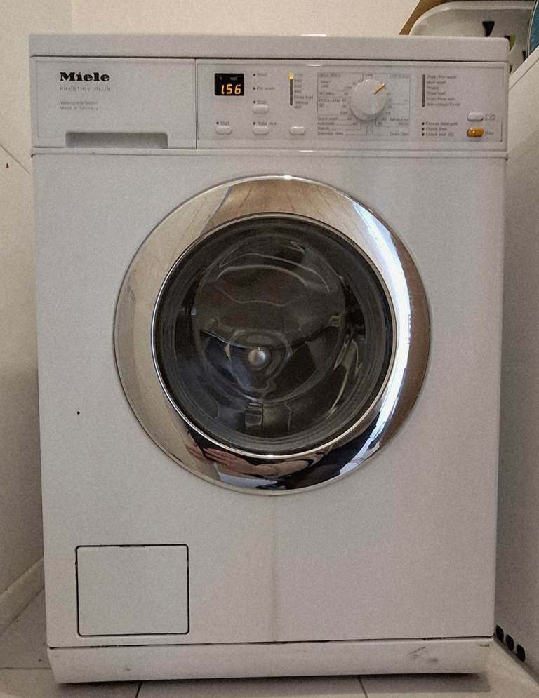 Miele W524 Prestige Washing Machine (needs repair)