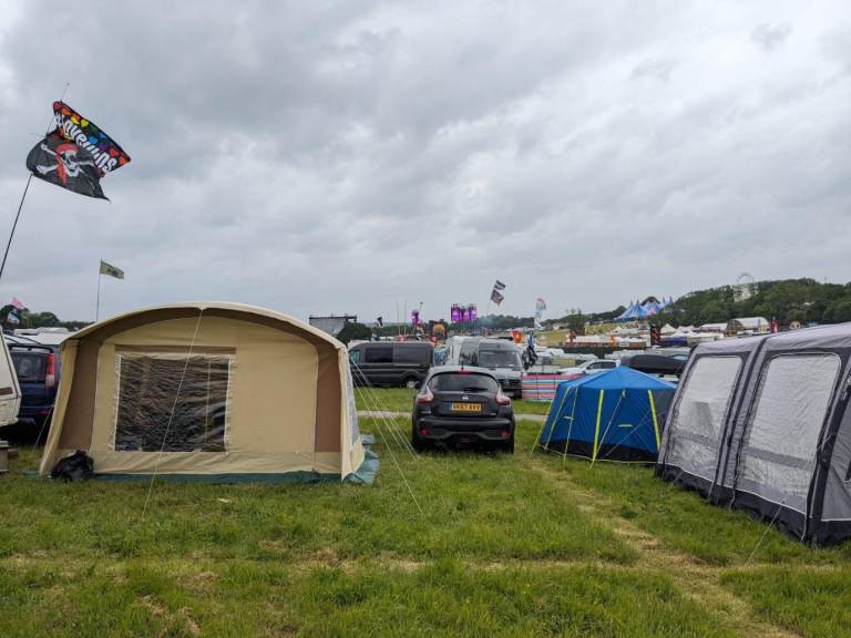 Raclet trailer tent