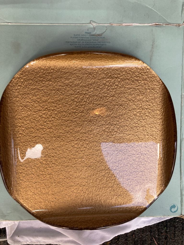 New Gold Embossed Glass Serving Tray/Charger Plate