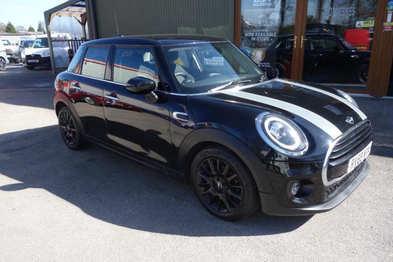 Mini Hatch 1.5 Cooper Classic Hatchback 5dr Petrol Steptronic Euro 6 ... 2019/69