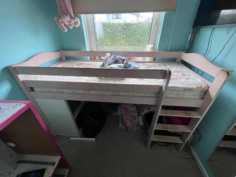 Single mid sleeper bed - FREE