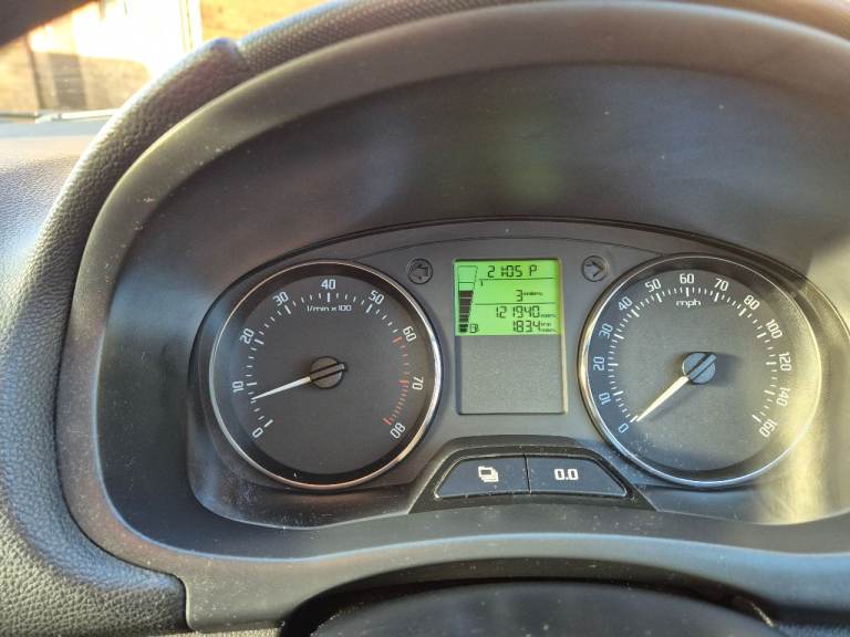 Skoda, FABIA, Hatchback, 2011, Semi-Auto, 1197 (cc), 5 doors