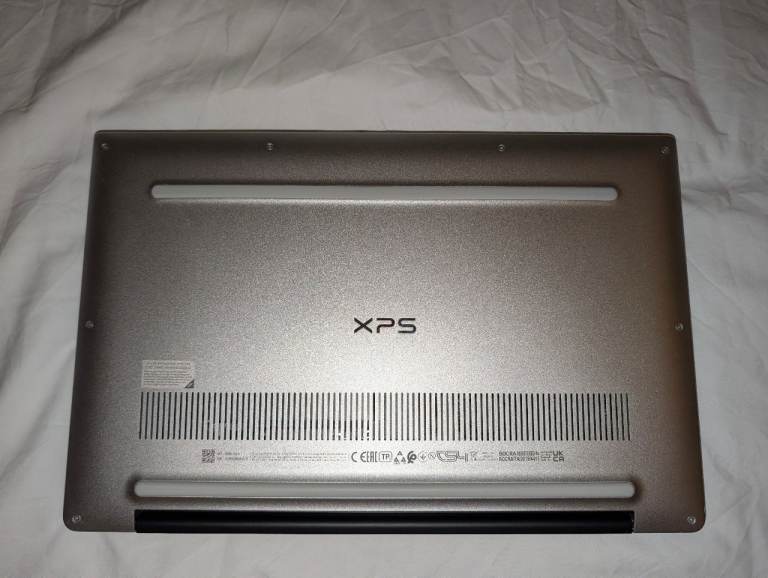 Slim Dell XPS 13" Ultrabook Laptop, i7 (11th gen), 16gb RAM, 500gb SSD