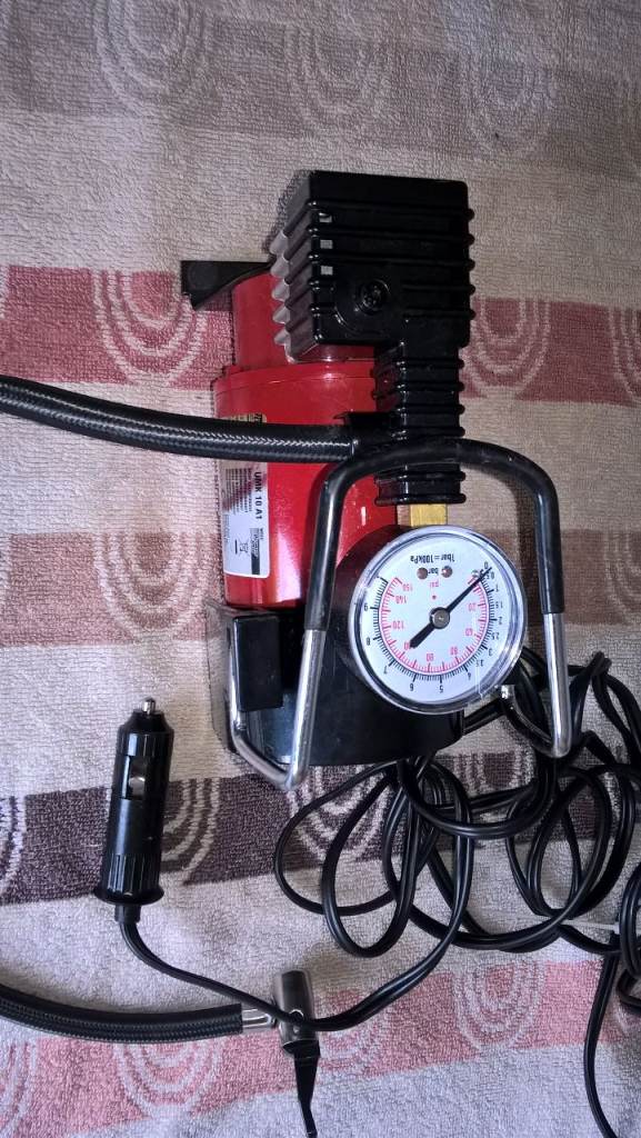 Portable In Car Tyre Inflater