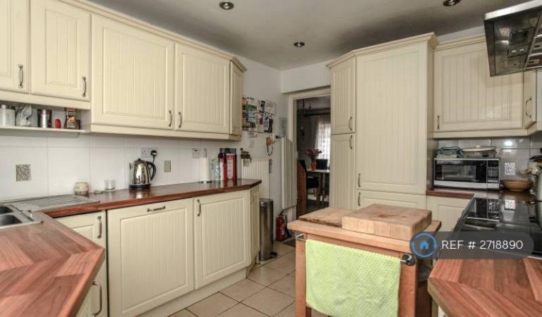 1 bedroom in High Street, Needingworth, St. Ives, PE27 (#2718890)